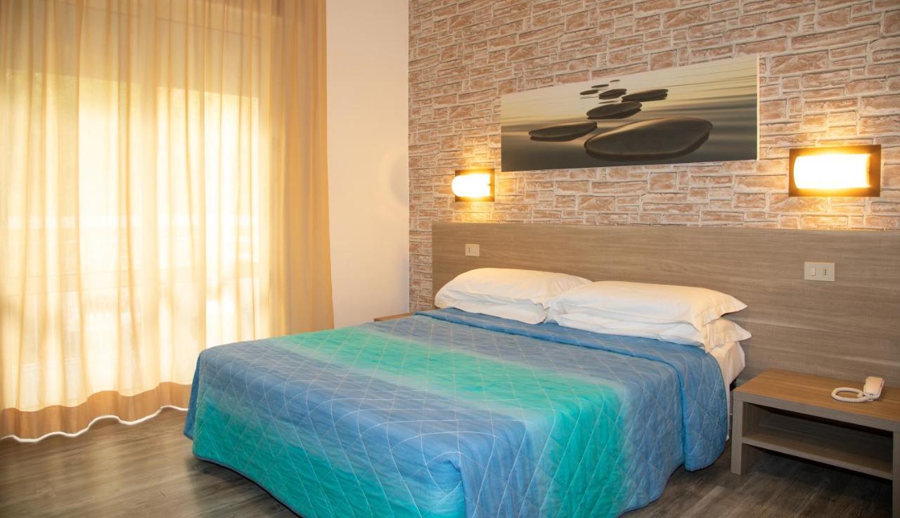 Regina Urban Beach Hotel Lido di Jesolo Exterior foto