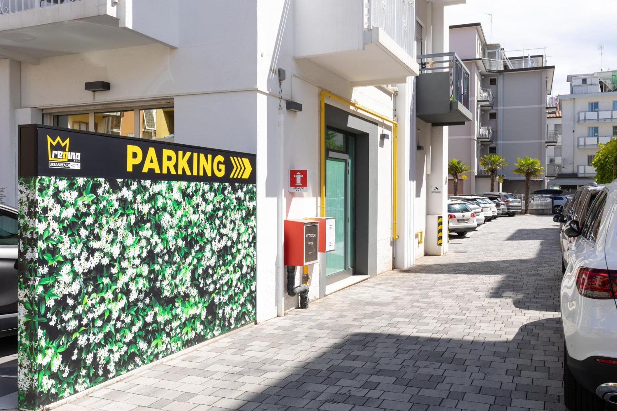 Regina Urban Beach Hotel Lido di Jesolo Exterior foto